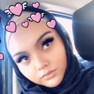 Meet your Posher, Alissa